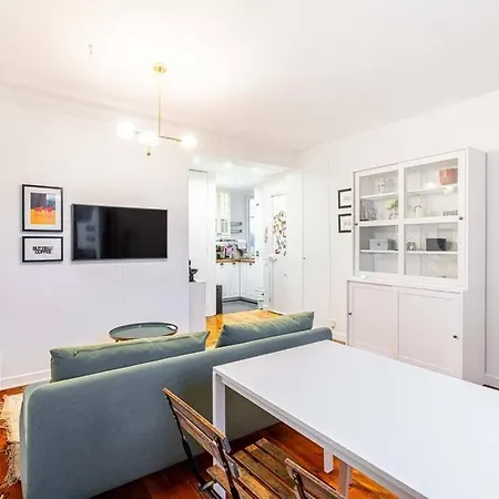 Apartament Guestready - Elevated Elegance Near Champ De Mars Paryż